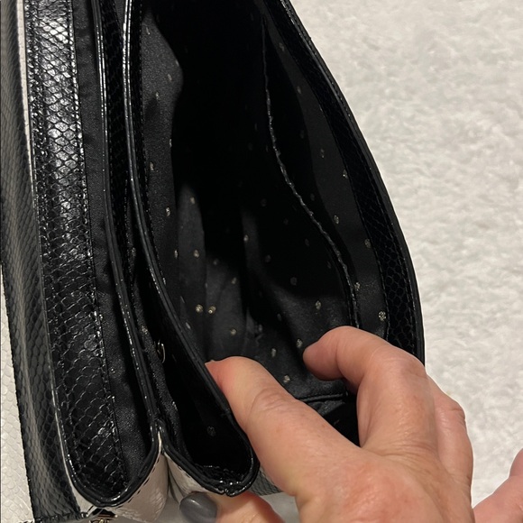 Kate Spade Benson Lane Melodie black and off-white striped shoulder bag - Picture 12 of 16